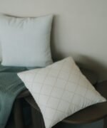 Minimal Throw Cover